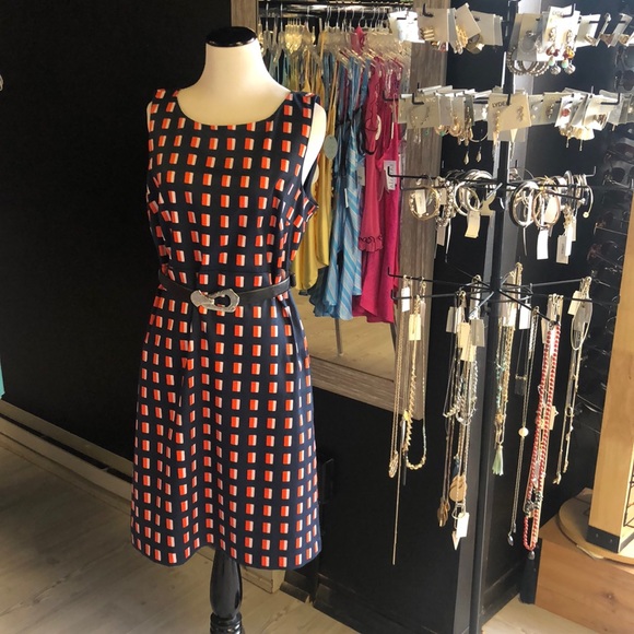 Ann Taylor Navy & Red Sleeveless Geometric Dress - Picture 2 of 6